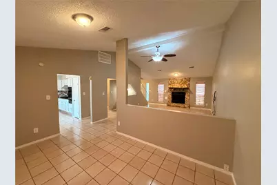 3227 Glade Springs Drive, Houston, TX 77339 - Photo 10