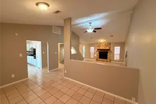 3227 Glade Springs Dr, Houston, TX 77339 - Photo 10