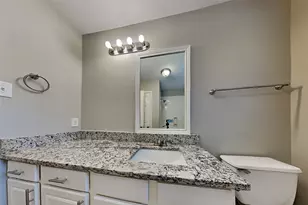 10 Prairie Oak Dr, Conroe, TX 77385 - Photo 18