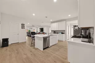 30518 White Cliff Ct, Fulshear, TX 77441 - Photo 12