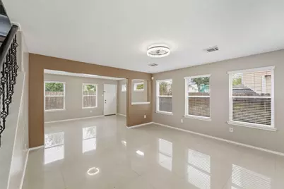 11015 Shumard Oak Court, Houston, TX 77065 - Photo 4