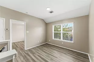 11015 Shumard Oak Ct, Houston, TX 77065 - Photo 12
