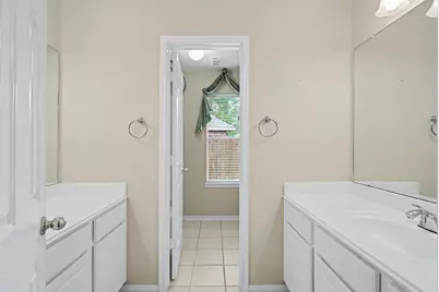 26 N Brooksedge Circle, The Woodlands, TX 77382 - Photo 40