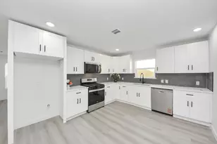 3853 Wentworth St, Houston, TX 77004 - Photo 12