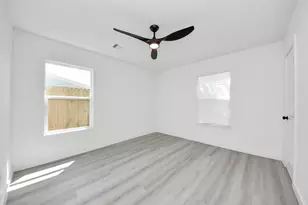 3853 Wentworth St, Houston, TX 77004 - Photo 22