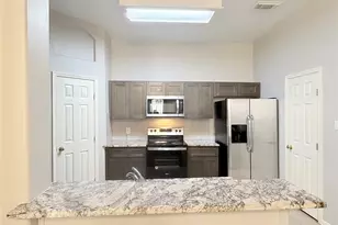 2710 Grants Lake Blvd, Sugar Land, TX 77479 - Photo 8