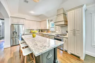 1122 E 23rd St, Houston, TX 77009 - Photo 4