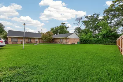 6124 Jim Street Street #4, Houston, TX 77092 - Photo 20