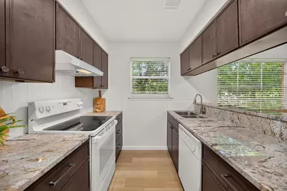 6124 Jim Street Street #4, Houston, TX 77092 - Photo 8