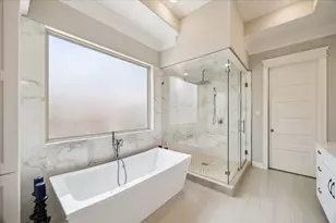 9622 Cedarhurst Dr, Houston, TX 77096 - Photo 24