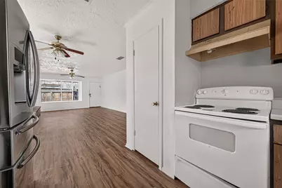 13026 Clarewood Drive, Houston, TX 77072 - Photo 16