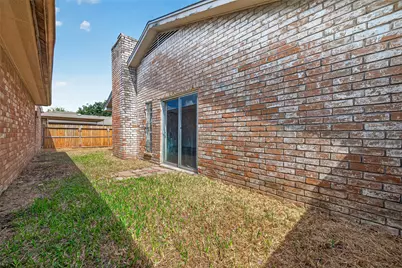 13026 Clarewood Drive, Houston, TX 77072 - Photo 36