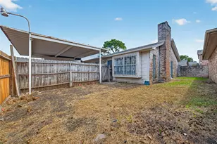 13026 Clarewood Dr, Houston, TX 77072 - Photo 38
