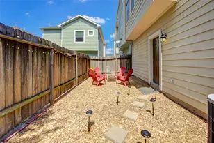 1815 Lewis St, Houston, TX 77009 - Photo 36