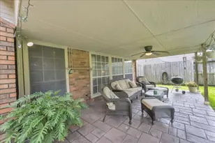 2031 Hillside Oak Ln, Houston, TX 77062 - Photo 40