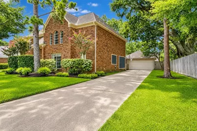 2031 Hillside Oak Lane, Houston, TX 77062 - Photo 2