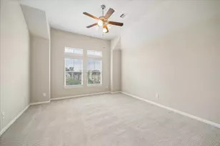 9628 Cambridge Manor Ln, Houston, TX 77045 - Photo 4
