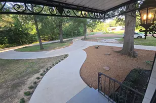 301 Harold St, Crockett, TX 75835 - Photo 20