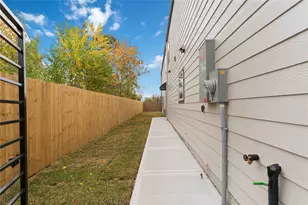 8008 Birmingham St, Houston, TX 77028 - Photo 24