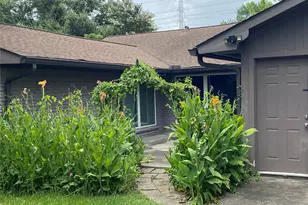9614 Greenwillow St, Houston, TX 77096 - Photo 32