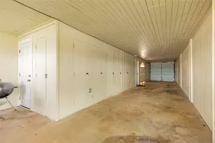11 Dana Dr, Galveston, TX 77554 - Photo 14
