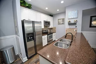 4141 Pointe W Dr, Galveston, TX 77554 - Photo 10