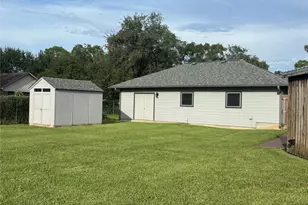 5036 Singletary Rd, Alvin, TX 77511 - Photo 4