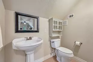 110 Century Dr, Friendswood, TX 77546 - Photo 40