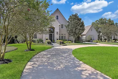 110 Century Drive, Friendswood, TX 77546 - Photo 4