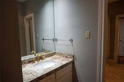 9590 Longmont Drive, Houston, TX 77063 - Photo 22