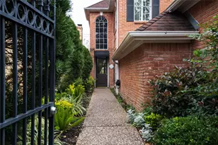 9590 Longmont Dr, Houston, TX 77063 - Photo 2