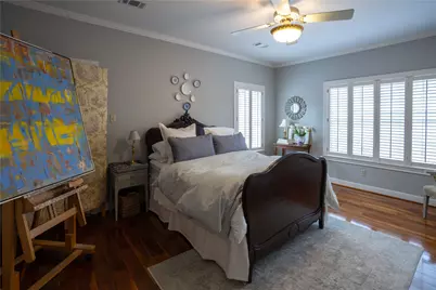 9590 Longmont Drive, Houston, TX 77063 - Photo 24