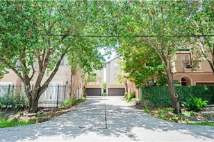 829 Malone St, Houston, TX 77007 - Photo 2