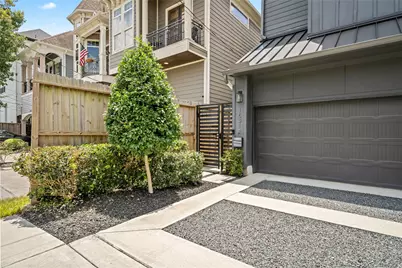 1531 Beall Street #A, Houston, TX 77008 - Photo 2
