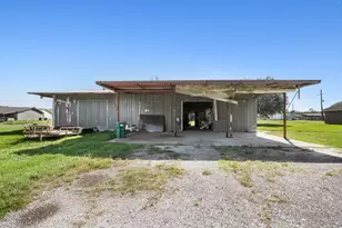 1511 Hillebrandt Rd, Beaumont, TX 77705 - Photo 40