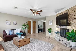 10531 Sageyork Dr, Houston, TX 77089 - Photo 10