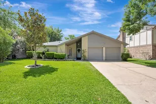 16226 Mill Point Dr, Houston, TX 77059 - Photo 1