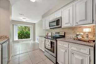 16226 Mill Point Dr, Houston, TX 77059 - Photo 18