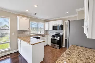 5006 Spring Branch Dr, Pearland, TX 77584 - Photo 12