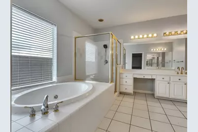 7147 Windwater Parkway S, Houston, TX 77036 - Photo 38