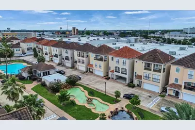 7147 Windwater Parkway S, Houston, TX 77036 - Photo 4