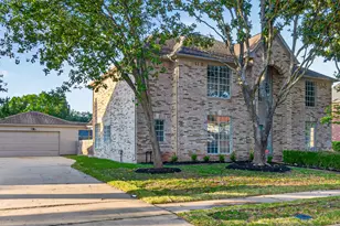 8010 Ashley Cir Dr N, Houston, TX 77071 - Photo 2