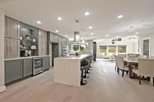 10021 Lazy Oaks St, Houston, TX 77080 - Photo 6