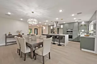 10021 Lazy Oaks St, Houston, TX 77080 - Photo 8