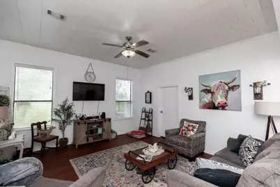 385 W Cora Lee Street, Sour Lake, TX 77659 - Photo 6