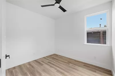 250 Georgia Street #A, Houston, TX 77029 - Photo 14