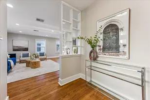 826 T C Jester Blvd, Houston, TX 77008 - Photo 10