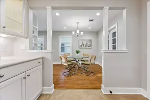 826 T C Jester Blvd, Houston, TX 77008 - Photo 16