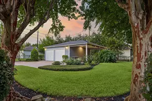 826 T C Jester Blvd, Houston, TX 77008 - Photo 22