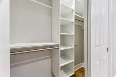 826 T C Jester Boulevard, Houston, TX 77008 - Photo 16